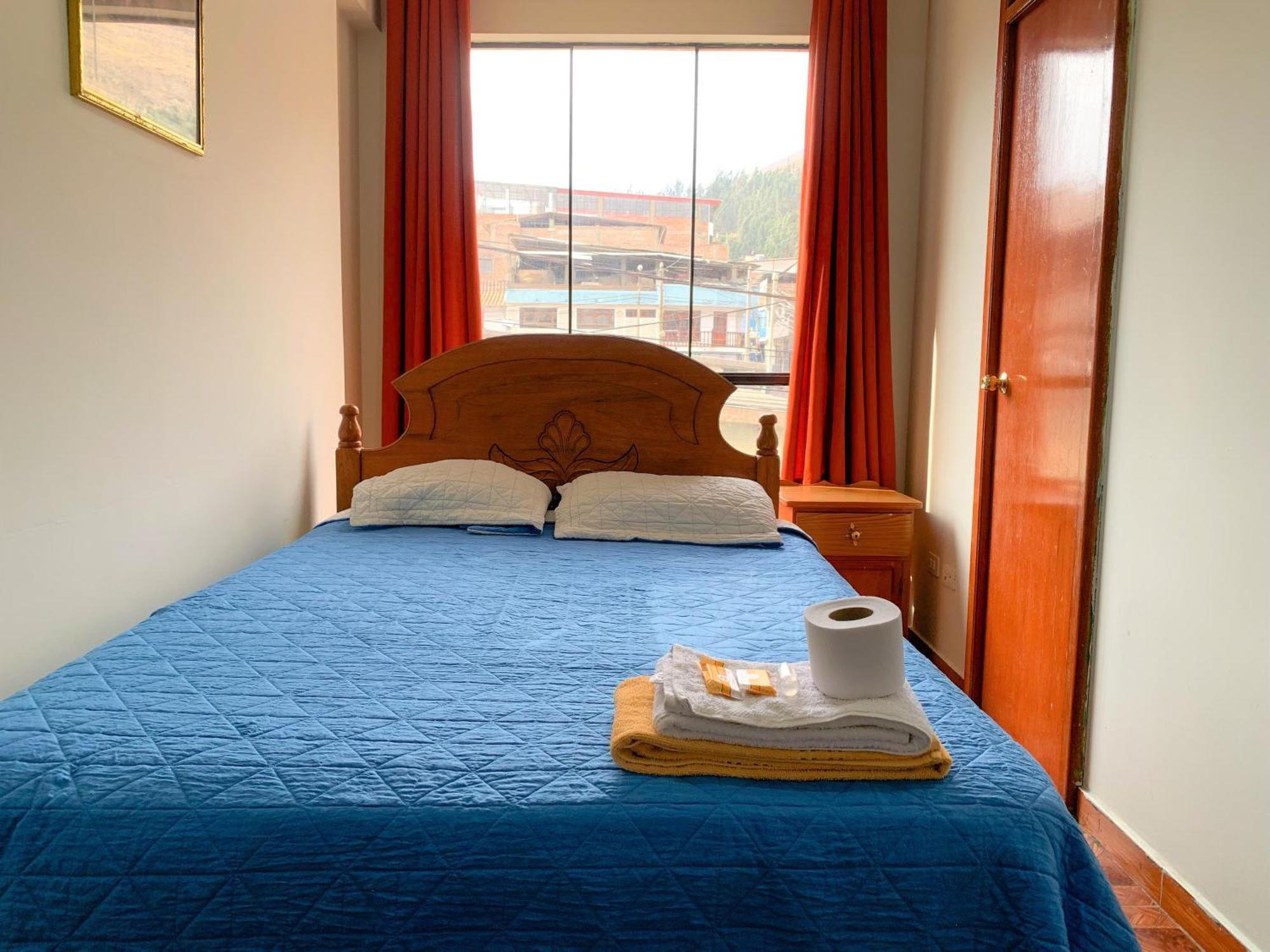Hotel Cordillera Blanca Caraz Exterior foto