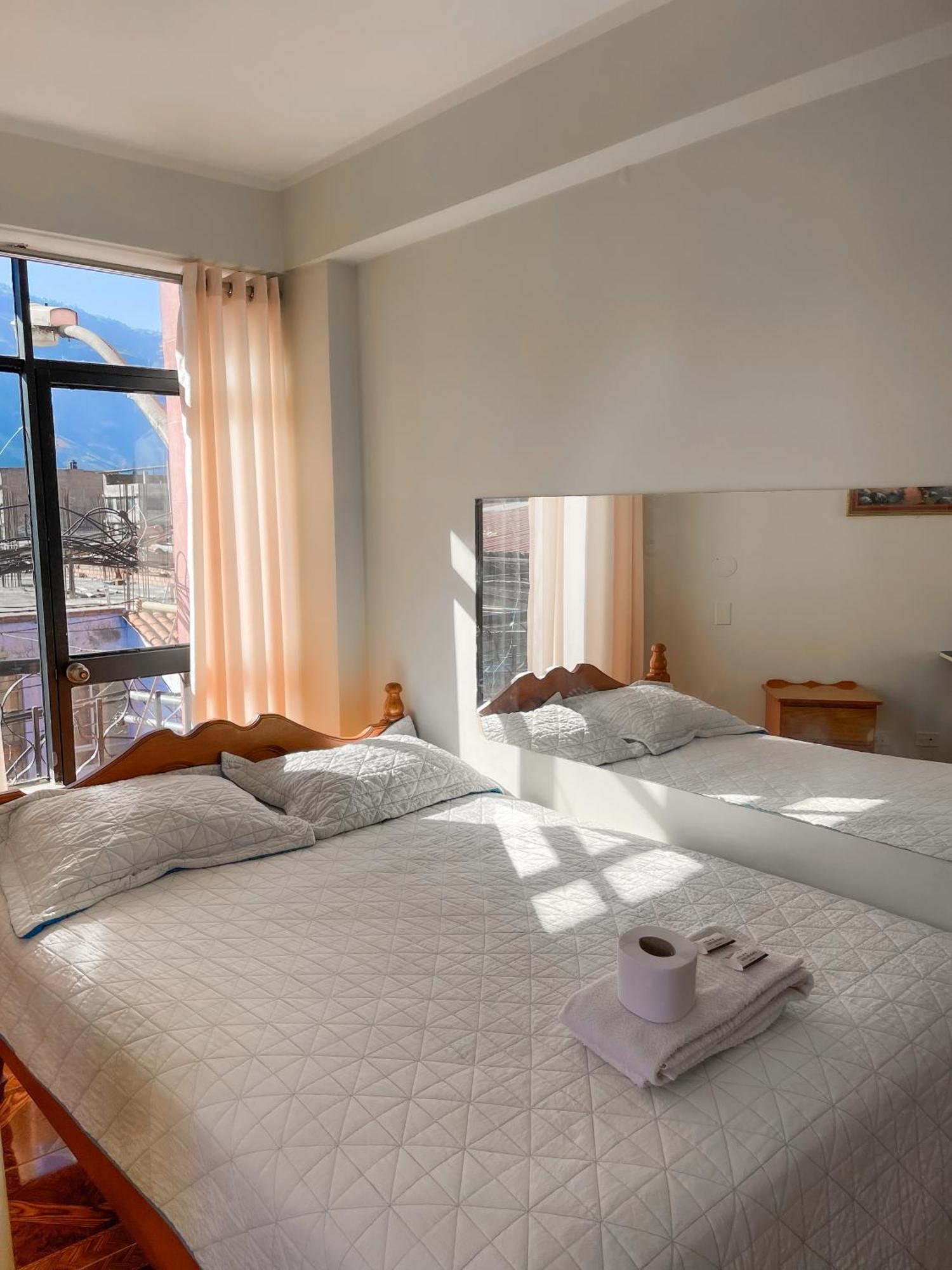 Hotel Cordillera Blanca Caraz Exterior foto